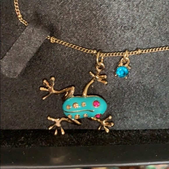 Betsey Johnson Turquoise Jeweled Rainforest Frog with Turquoise Jewel & Leaf - Picture 11 of 11